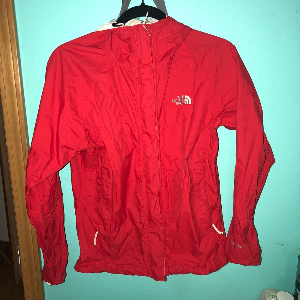 RED NORTHFACE WINDBREAKER